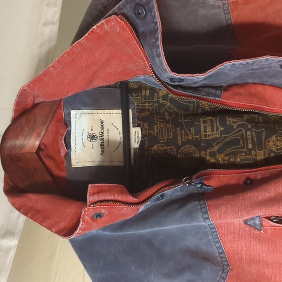Smith and Wesson jacket - Picture 2 of 3